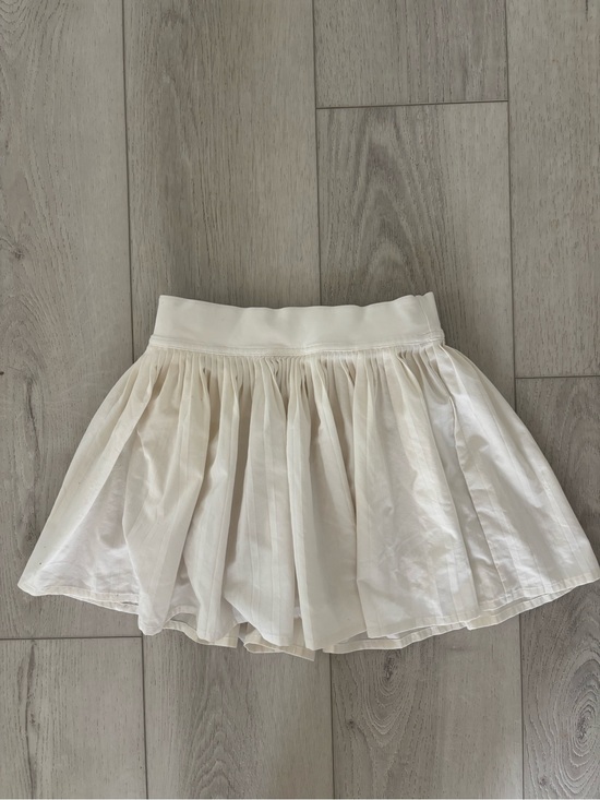 lululemon athletica Dresses & Skirts - Lululemon Women's White Pleated Mini Skirt